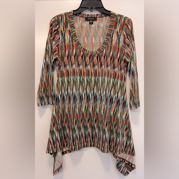 Like new Karen Kane fancy top size L - Picture 3 of 6